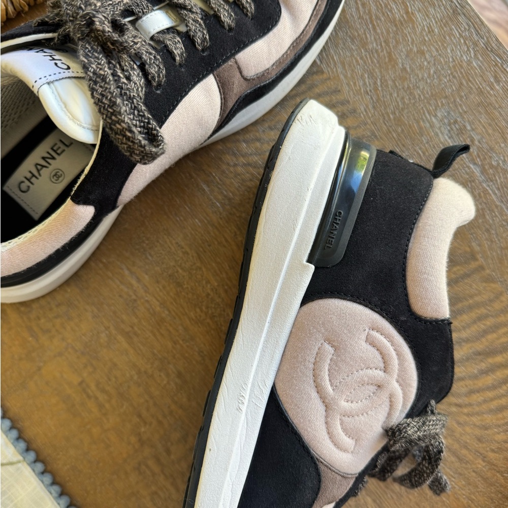 CHANEL Pink and Black Suede-Trim Athletic Sneakers - Picture 4 of 8